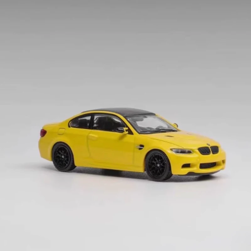 دييكاست 1:64 مقياس M3 E92 سبيكة محاكاة نموذج سيارة معدنية مجموعة ثابتة زينت هدايا العيد اللعب هدية تذكارية