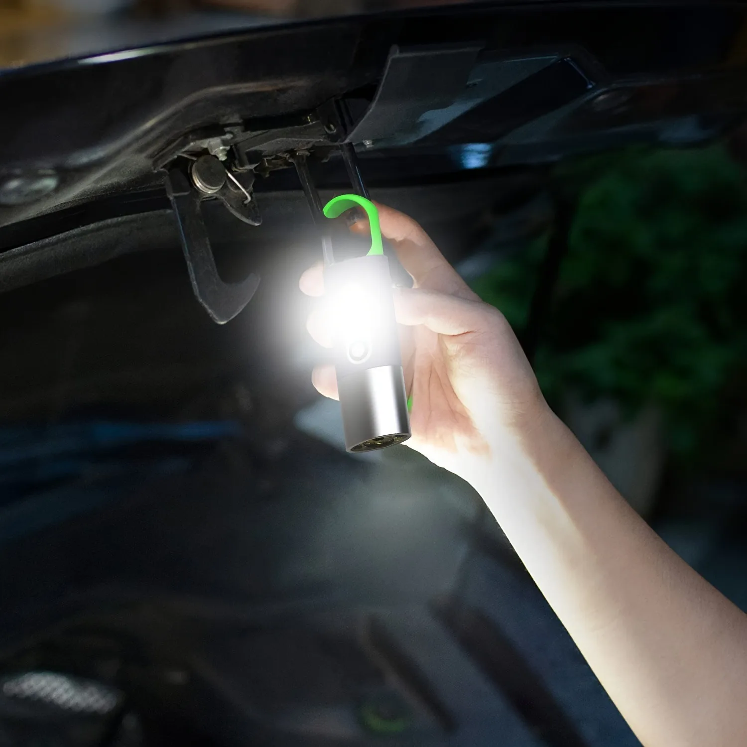 Multi functional keychain Work light Outdoor Emergency LED Tent light Mountain Climbing Buckle Camping light Strong Flashlight