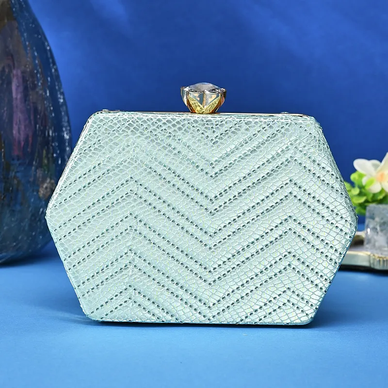 

Женский клатч с металлической цепочкой, модная маленькая изысканная сумка через плечо для вечеринок и свадеб