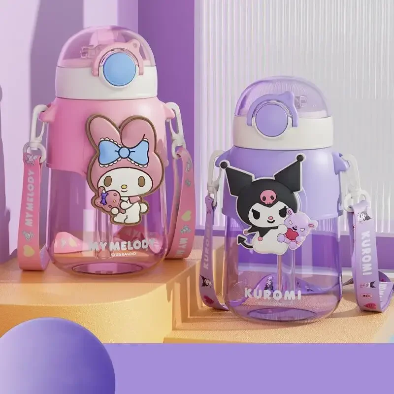 Sanrio Kuromi Copo de água transparente portátil, desenhos animados bonitos, Cinnamoroll My Melody, grande capacidade, presentes estudantis, 690ml