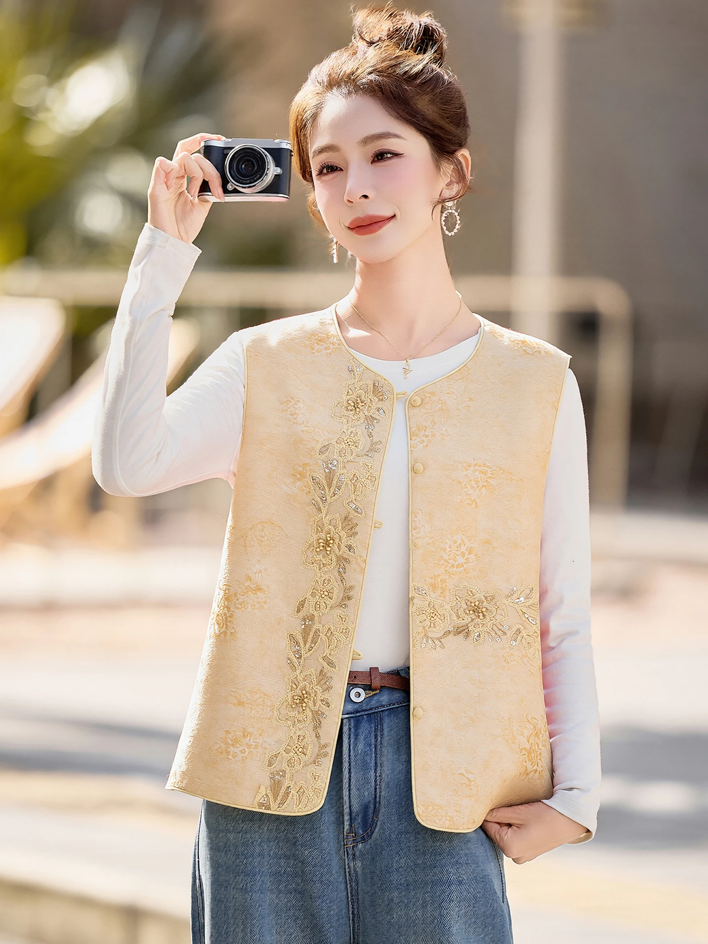 

New Chinese Sle Heavy Embroidery Beaded Women's Vest Spring Autumn Faionable Exotic National Sle Bal Outerwear