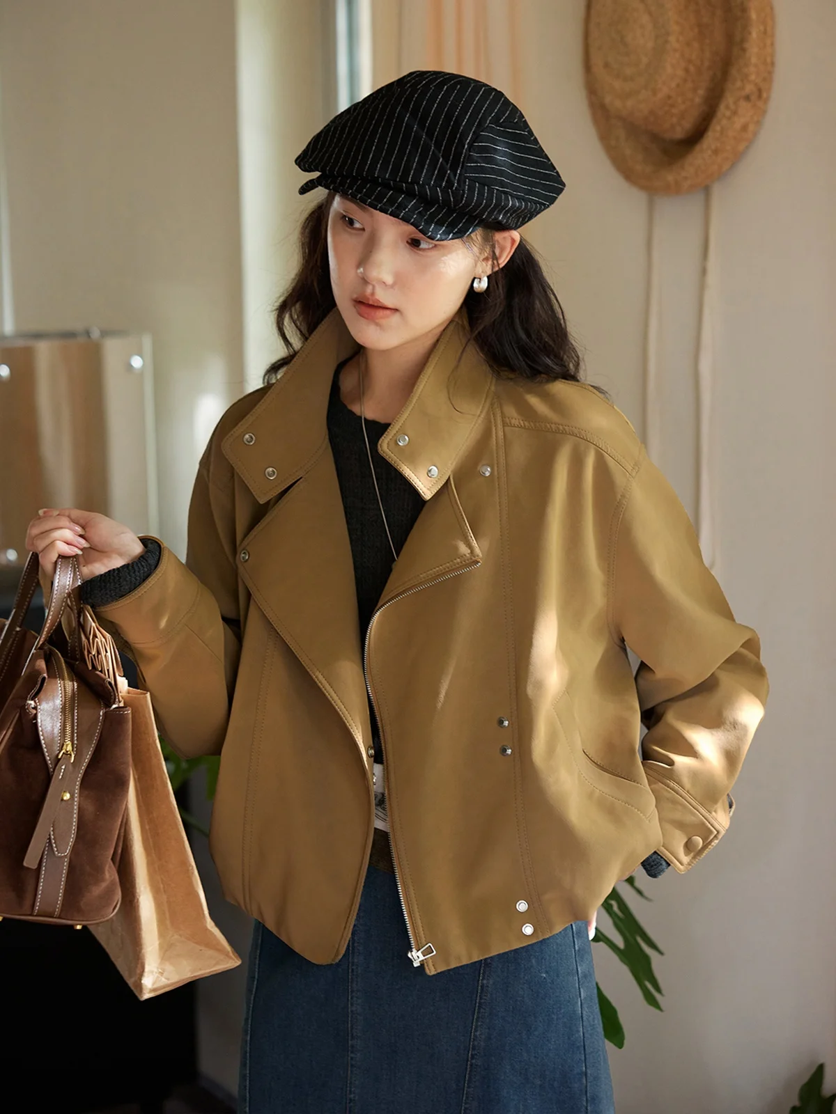 

Solighter Retro ort Velour PU Leather Jaet Women's Autumn 2025 New Stand Collar Zipper Coat Comfortable Loose Fit Long Sl...