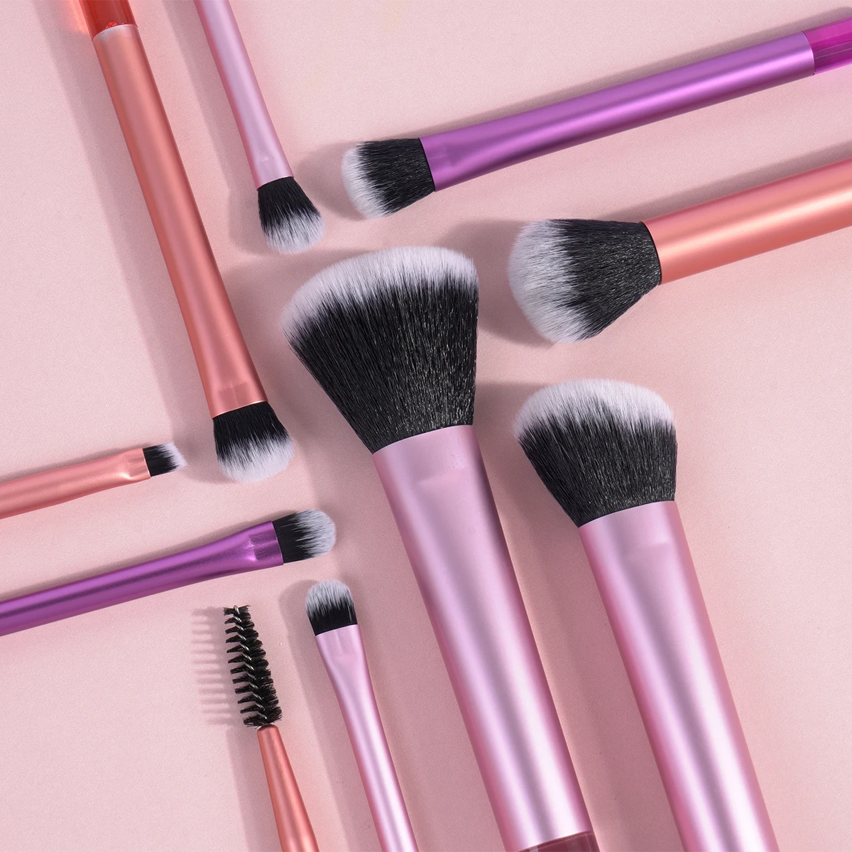 10PCS Makeup Brush Set Foundation Concealer Powder Eyeshadow Blush Brush Blender Soft Bristles Cosmetic Makeup Tools for Travel