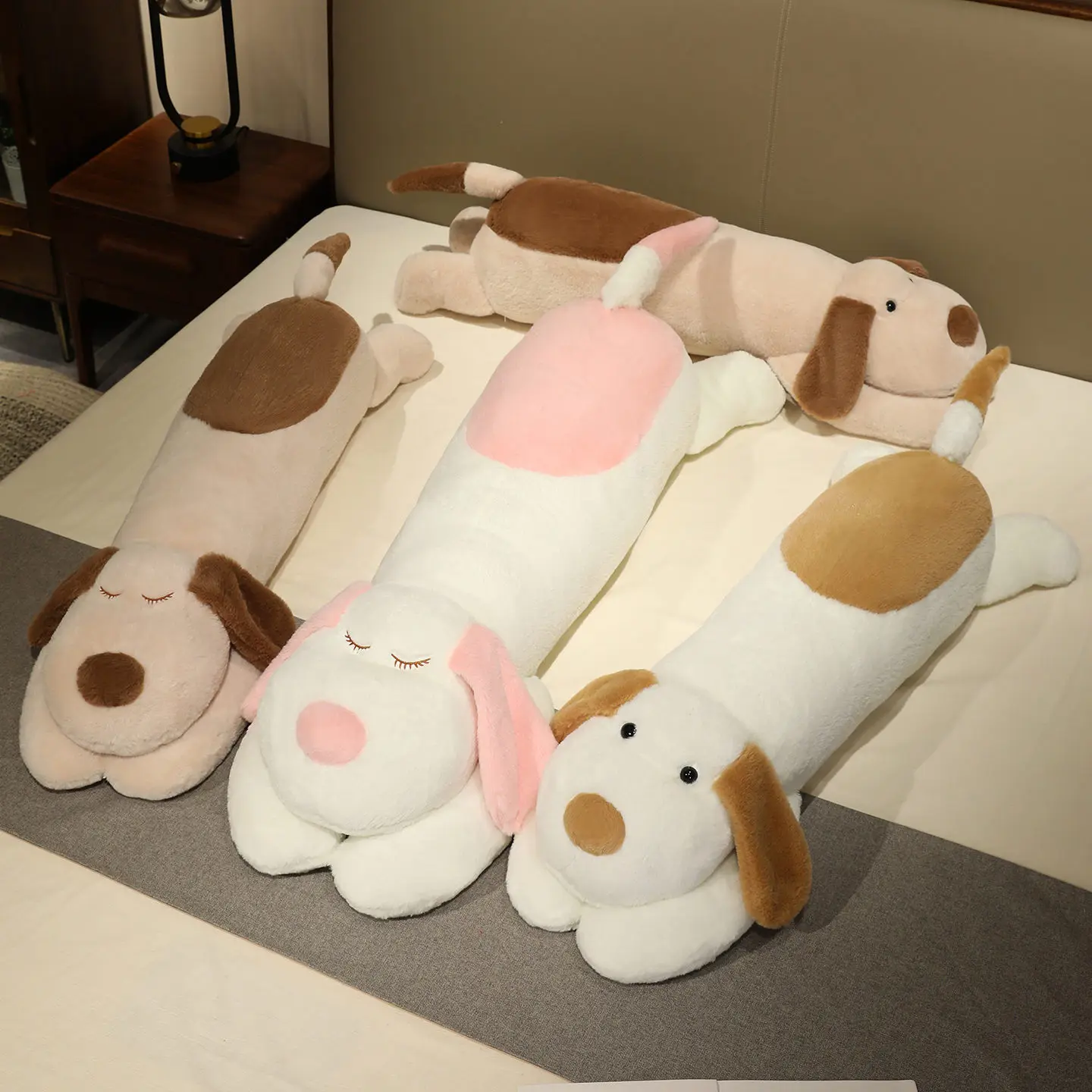 Oreiller en peluche pour chien, grande taille, Long couché, chiot de dessin animé, poupée en peluche douce, chaud et joli, oreiller de couchage, décoration de maison Kawaii