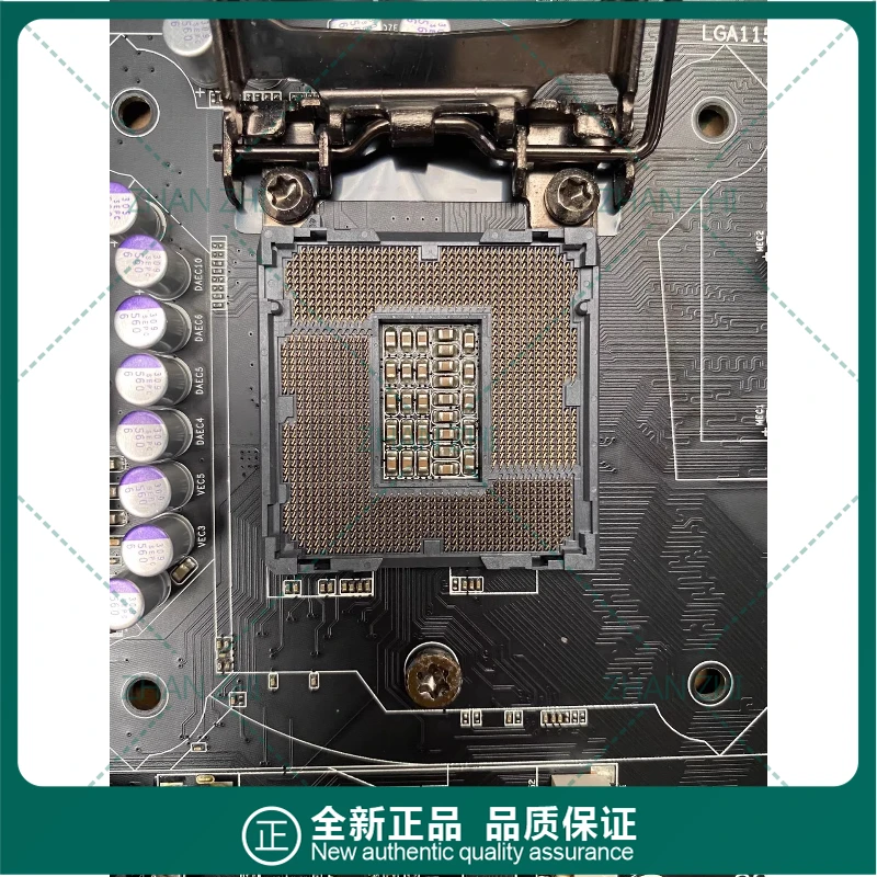 تستخدم للوحة Gigabyte GA Z77X-D3H الرئيسية