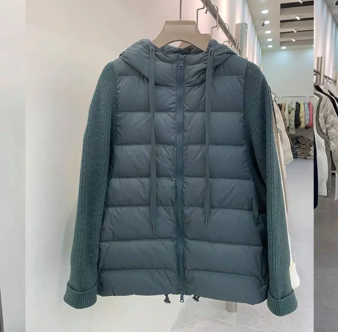 Otoño/Invierno chaqueta de plumón europea nueva para mujer chaqueta de empalme de punto con capucha para ir al trabajo