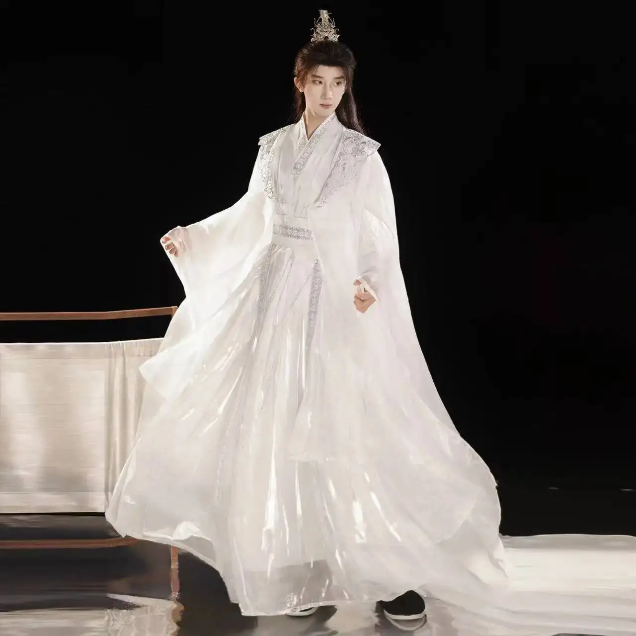 White Hanfu Men Women Traditional Chinese Clothing Stage Performance Long Robe Suit Halloween Wuxia Cosplay Costume LargeHanfu