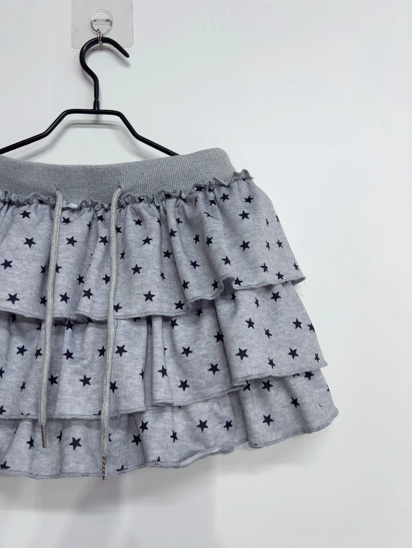 Y2K Sternenmuster Sexy Damen Sommer Grunge Emo 2000er Acubi Mini Kawaii Rüschen Niedrige Taille Koreanische Mode Rock Cutecore Alternative Kleidung – Detail 7