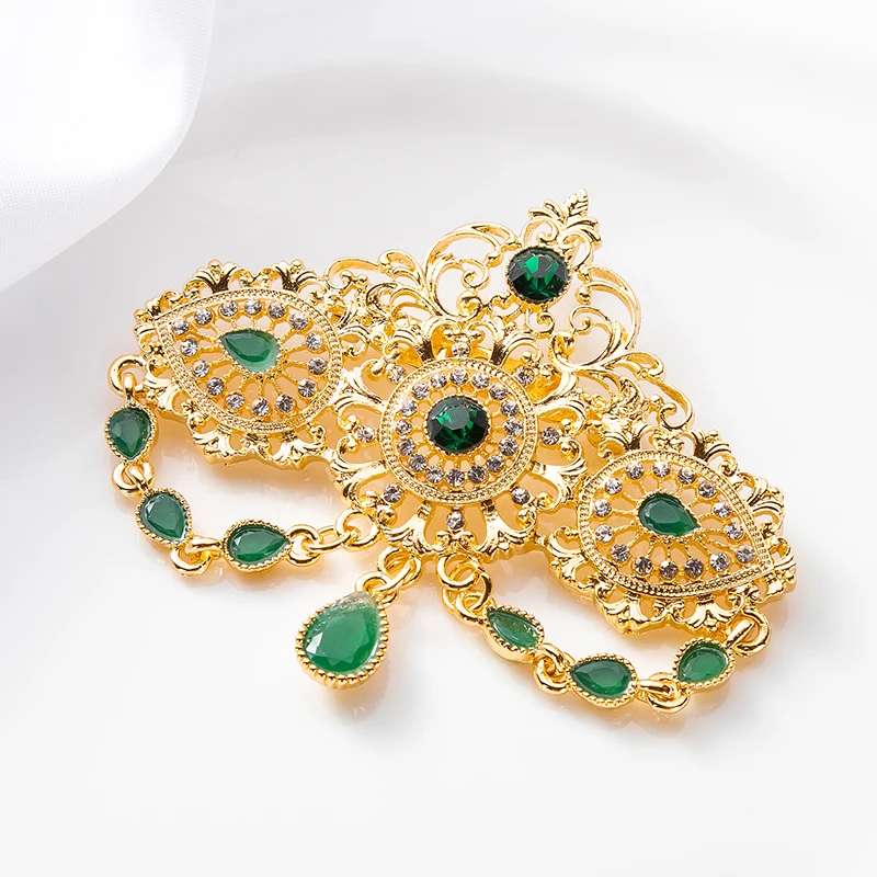 بروش تخريمية ذهبي مزخرف بأحجار كريمة ملونة، إكسسوار زفاف أنيق لملابس الزفاف والاحتفالات التقليدية