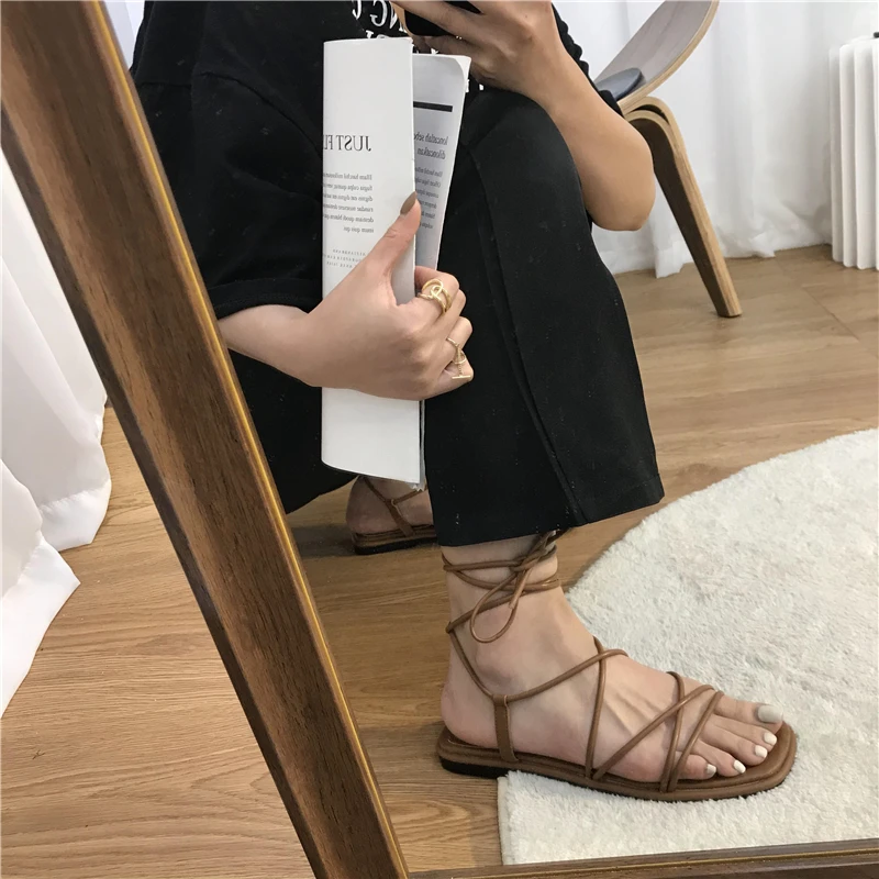 Sandals Women Summer New 2024 Beach Fashion Sexy Flat Casual Cross-Tie Open Toe Fairy Style Narrow Band Shoes Black Rome Sandals