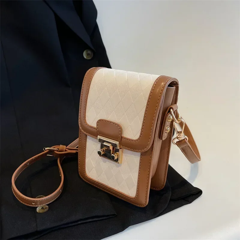 

Small Fragrance Korean Fashion New Mobile Phone Bag Versatile Women's Shoulder Bag Vertical Zero Wallet Mini Bag