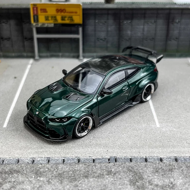 

SW 1:64 Масштаб M4 G82 ADRO BODY KIT Широкая модификация кузова Модель автомобиля из сплава Классический сувенир для взрослых Подарочные украшения Статический дисплей