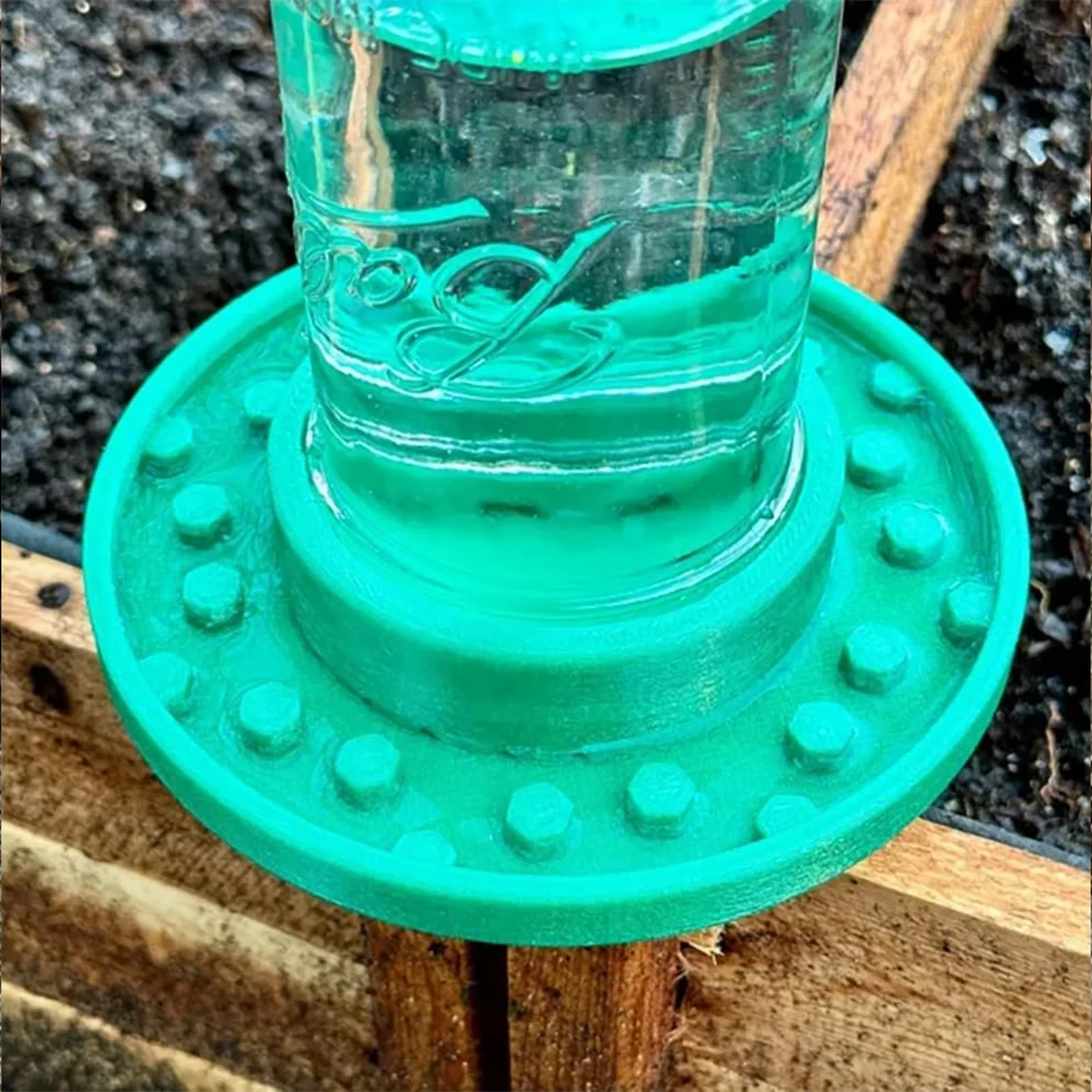 Beekeeping Water Dispenser Insect Waterer with for Regular Mouth Mason Jar Suitable for Thirsty Pollinators