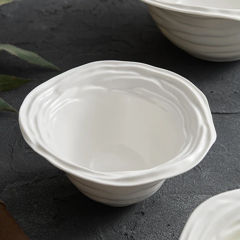 

Household white ceramic corrugated hat bowl, fruit bowl, salad bowl