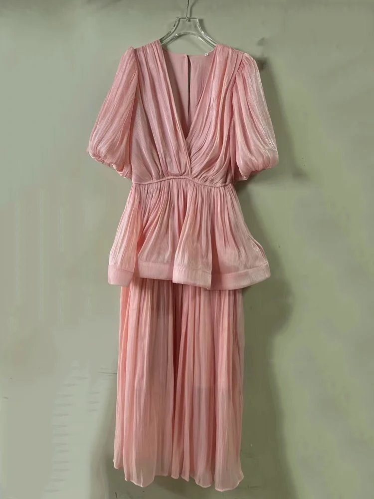 Designer's sexy V-neck elastic and tight cinched pleated dress 2025 summer women's fashion loose and large swing puffy skirt