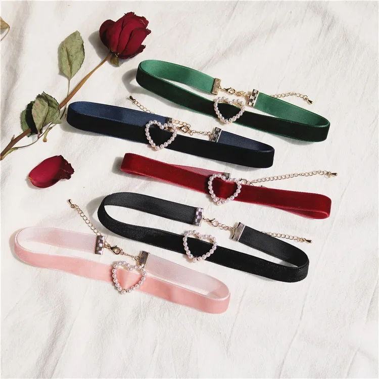 Vintage Pearl Velvet Chokers Necklaces for Women Girls Cute Retro Geometric Heart Collar Necklace Fashion Jewelry Wholesale Gift