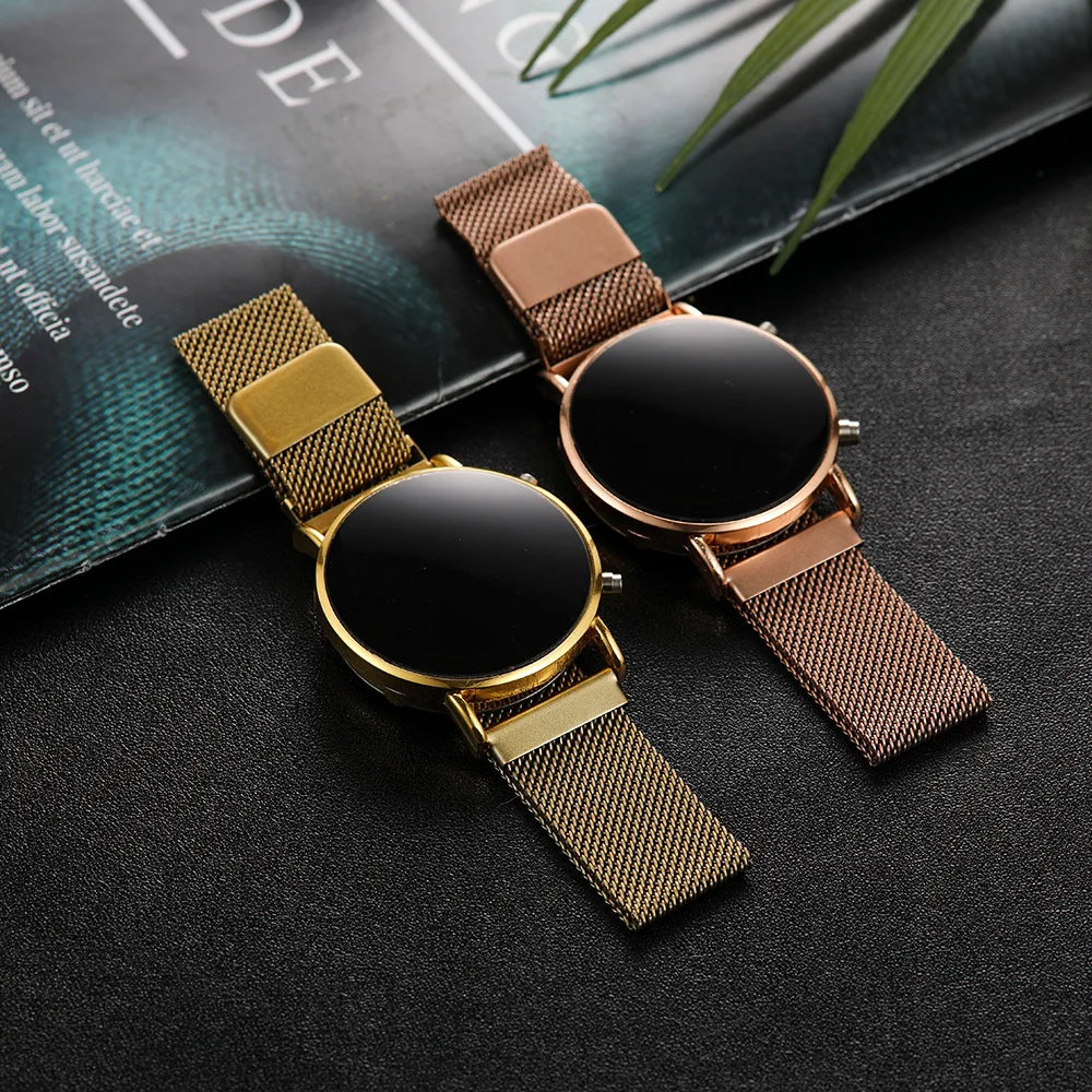 Orologi di lusso con quadrante a LED rosso digitale in oro rosa per donna orologio da polso al quarzo con cinturino in acciaio inossidabile orologio da donna con magnete