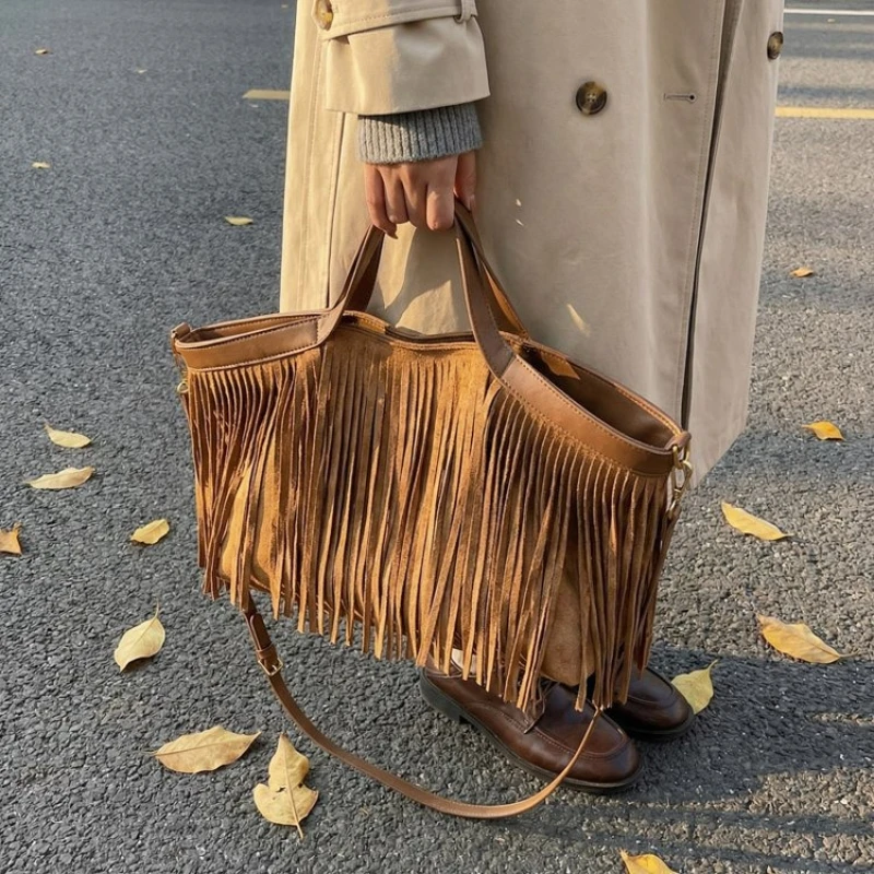 Ultimate Indulgence Designer Diaper Bag For Women Luxury Leather Tote Elegant Crossbody Bag Stylish Splurge