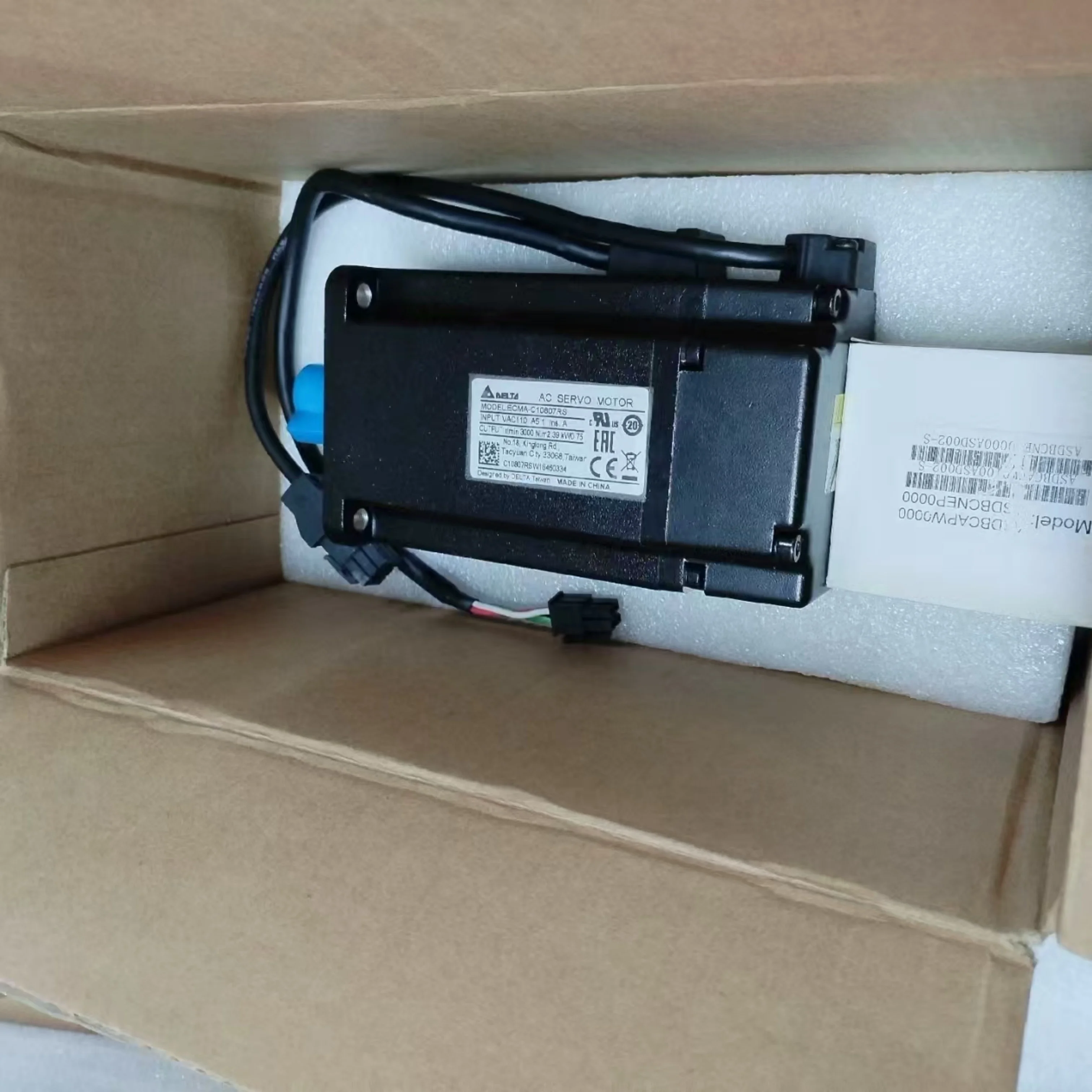 ECMA-C10807RS เซอร์โวมอเตอร์ ต้นฉบับใหม่
