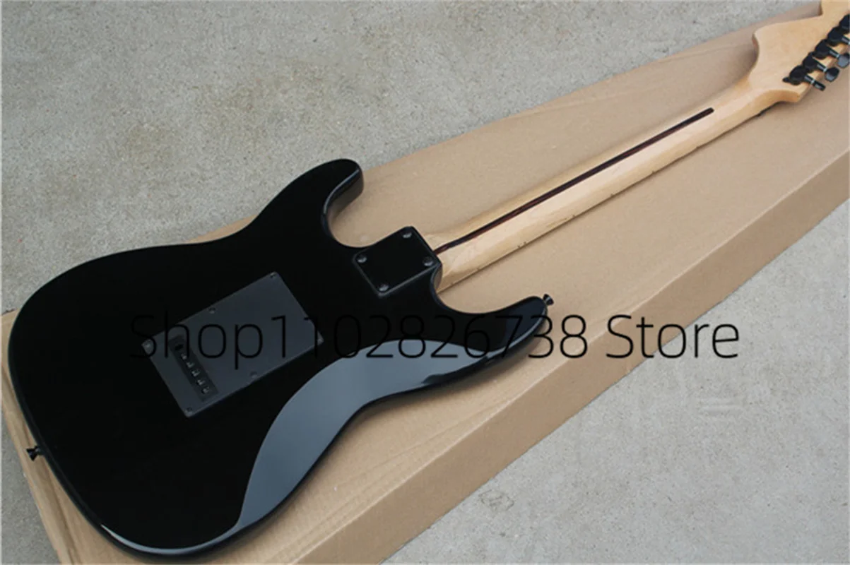 Classic Black Electric Guitar Stra Guitar Tremolo Bridge Maple Neck 22 Frets Black SSS Pickups Fixed Bridge Factory Custom