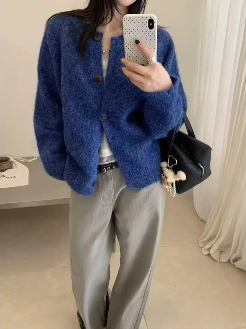 Retro Knitted Open Cardigan Women's Loose Fit round Neck Buttoned Sweater Spring Autumn Season Regular Length Floral Pattern