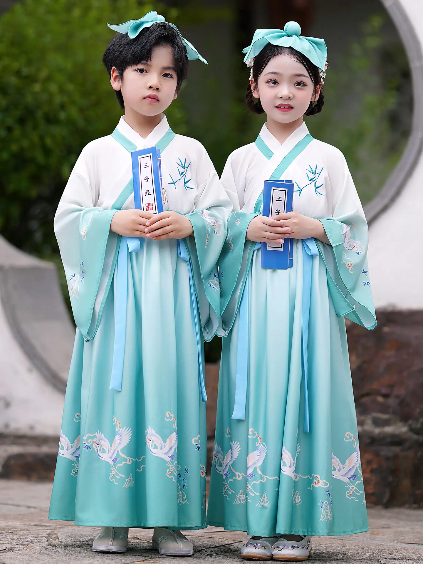 

Traditional Hanfu Children's School Entrance Ceremony Clothing Fem Model One Year Old Kindergarten Performance Costume