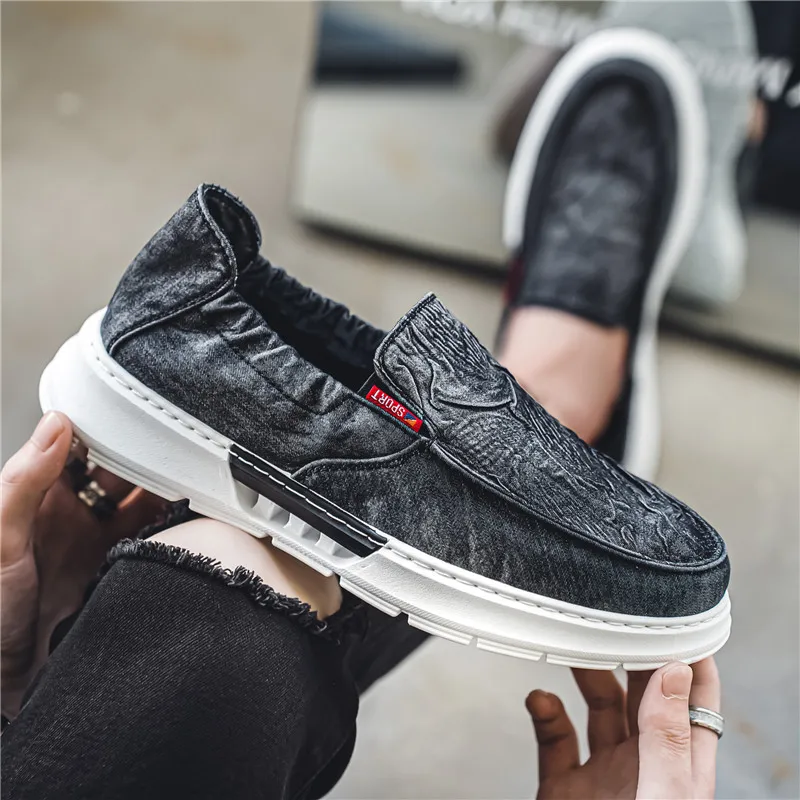 Summer Slip on Loafers Men Casual Shoes Lightweight Denim Lazy Shoes Comfortable Outdoor Walking Sneakers Men Zapatillas Hombre