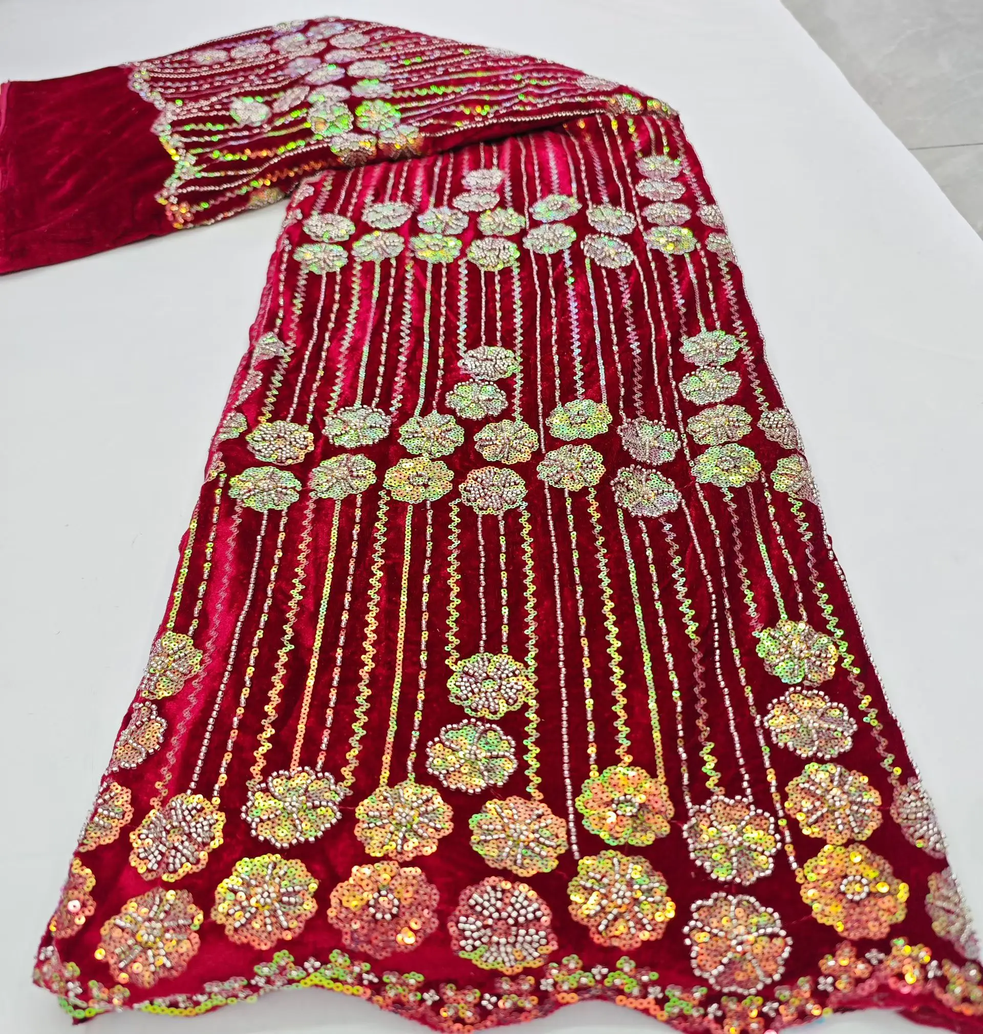 

2025 Высокое качество, новый стиль, винно-бордовый, бархатная африканская кружевная ткань с блестками, бисером, нигерийская французская кружевная ткань для вечеринок PHD25171