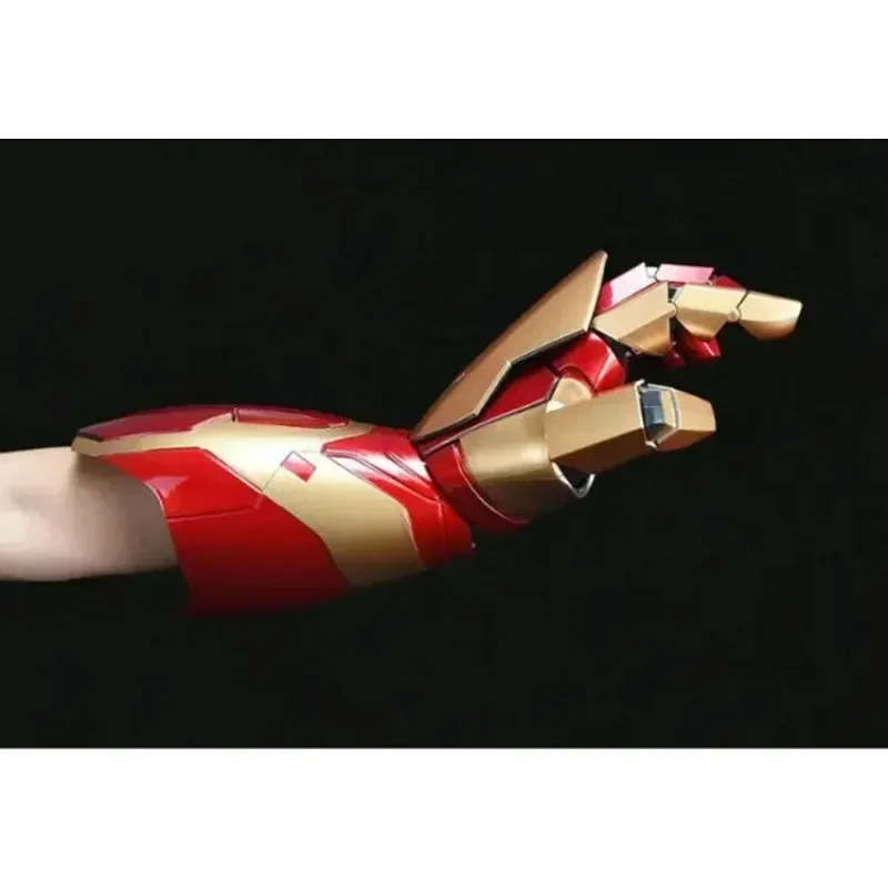 Alat Peraga Pesta Kostum Cosplay 1/1 Iron Man MK42 XLII Mainan Kucing Tangan Lengan Tantangan Blaster Dapat Dipakai Mark42 Bagian Cosplay Tangan Pelindung LED