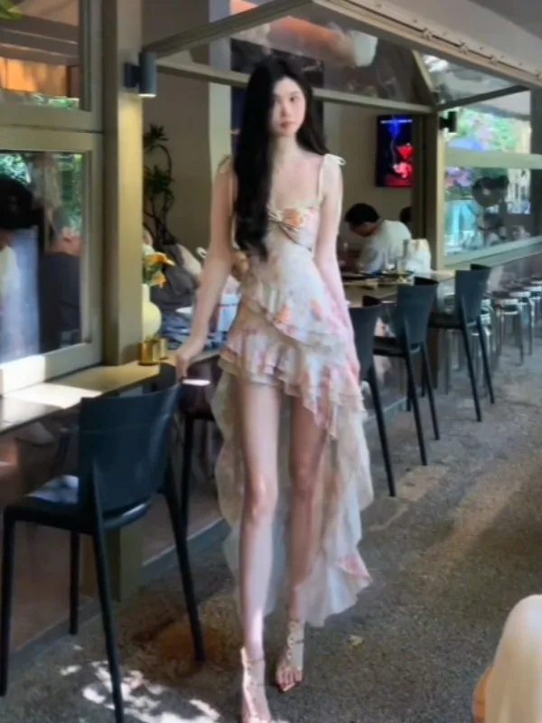 Einzigartige schöne unregelmäßige Schwanz Strand Vaion Sle Floral Strapl Dr Sommer faionable Damen Svel V-ne Dr