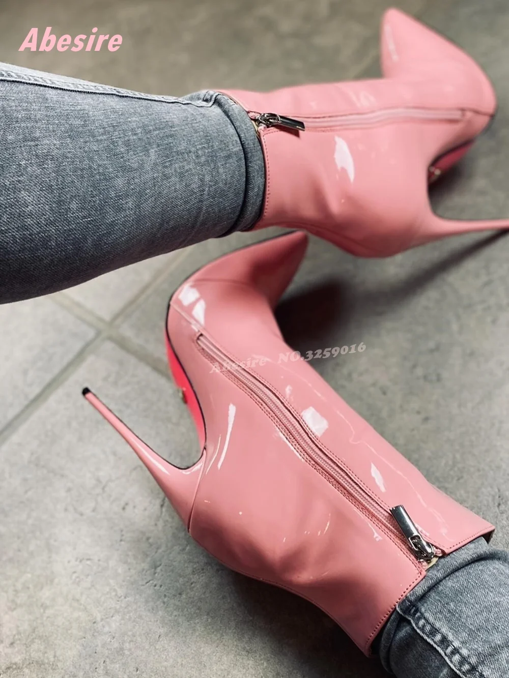 

Глянцевые ботильоны из лакированной кожи, женские короткие ботильоны на шпильке с острым носком, розовая сексуальная повседневная обувь с боковой молнией, роскошная обувь