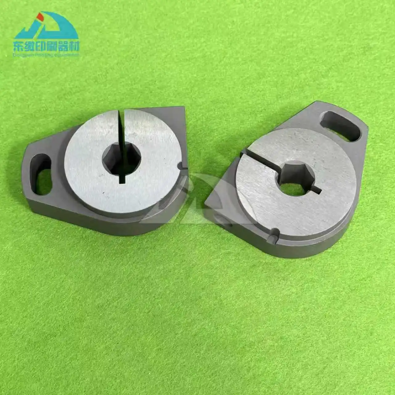 قطعة واحدة من حامل شريط التواء الاحتياطي البديل لطباعة الأوفست لآلة طباعة كوموري