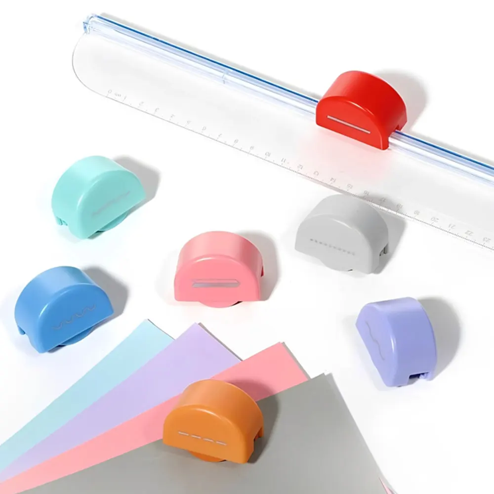 Scrapbook Cutter - Equipped with 7 Cutting Blades and a Side Ruler, Suitable for Craft Paper, PVC Photo Paper, and Cardstock.