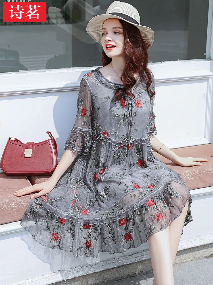 

2023 Summer New High end Heavy Industry Embroidered Silk Dress with a Loose Fit Women's Style Large Silk Dress