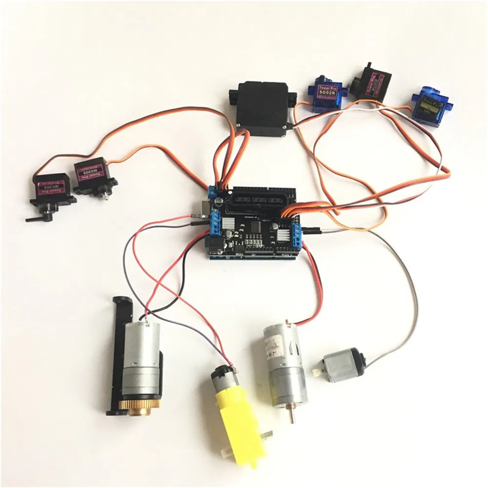 2019 Arduino Schild Expansion Board 6-12V mit 4 Kanäle Motoren Servos Ports PS2 Joystick Fernbedienung