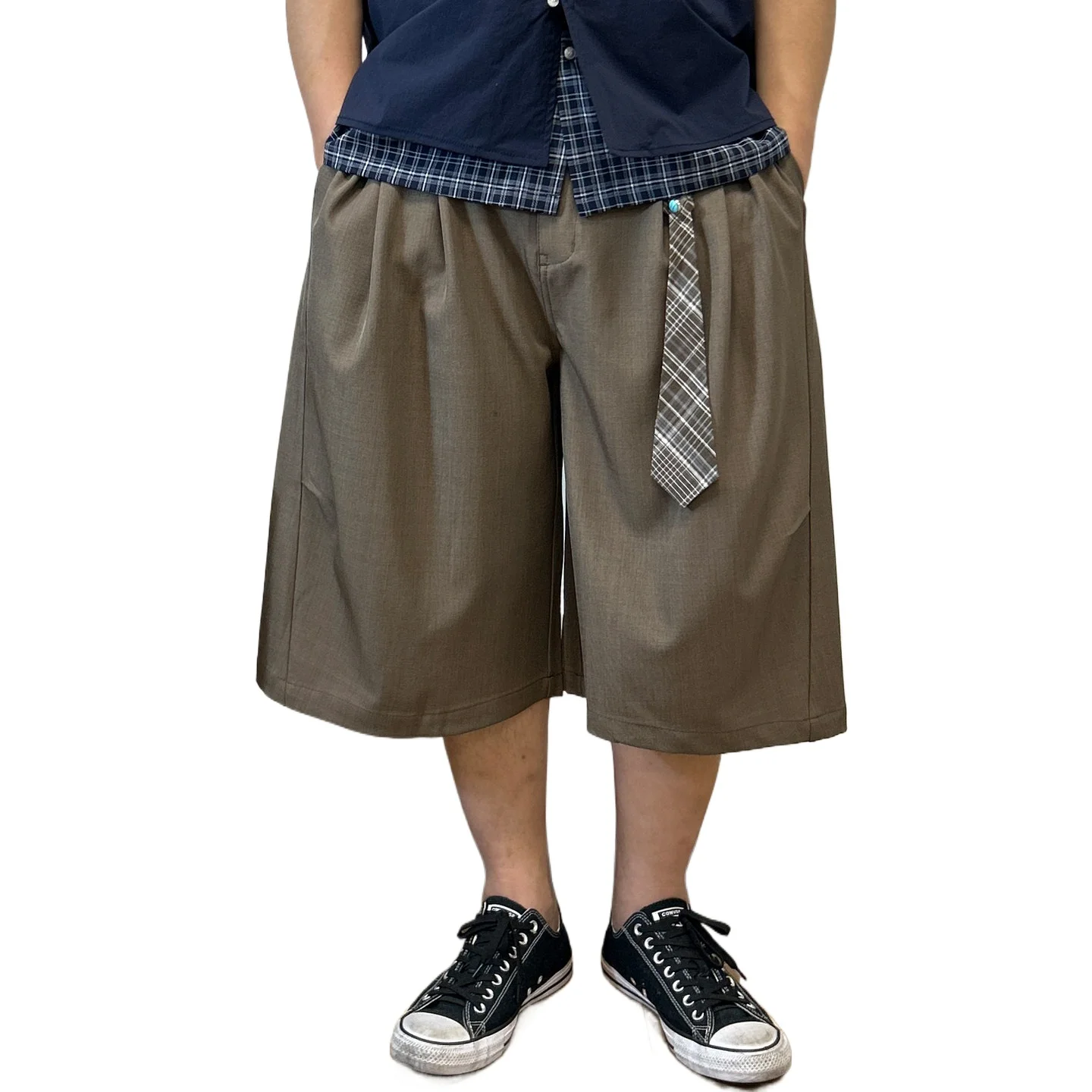 Gray Style Retro Suit Shorts for Men Summer with Hanging Feel and Wide Legs Loose and Casual Five Quarter Pants
