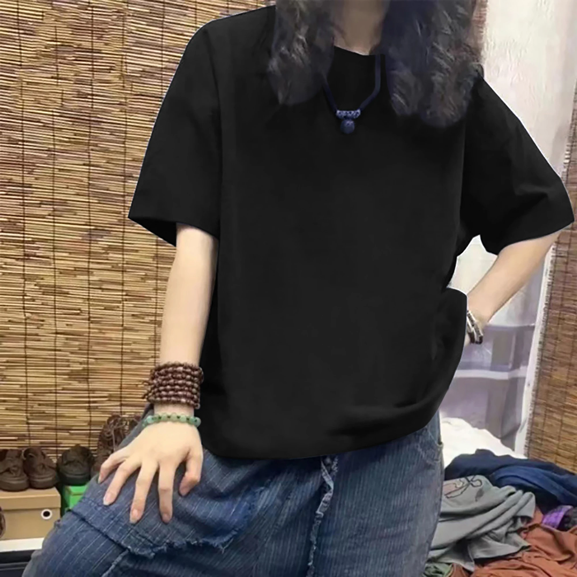 Black solid color