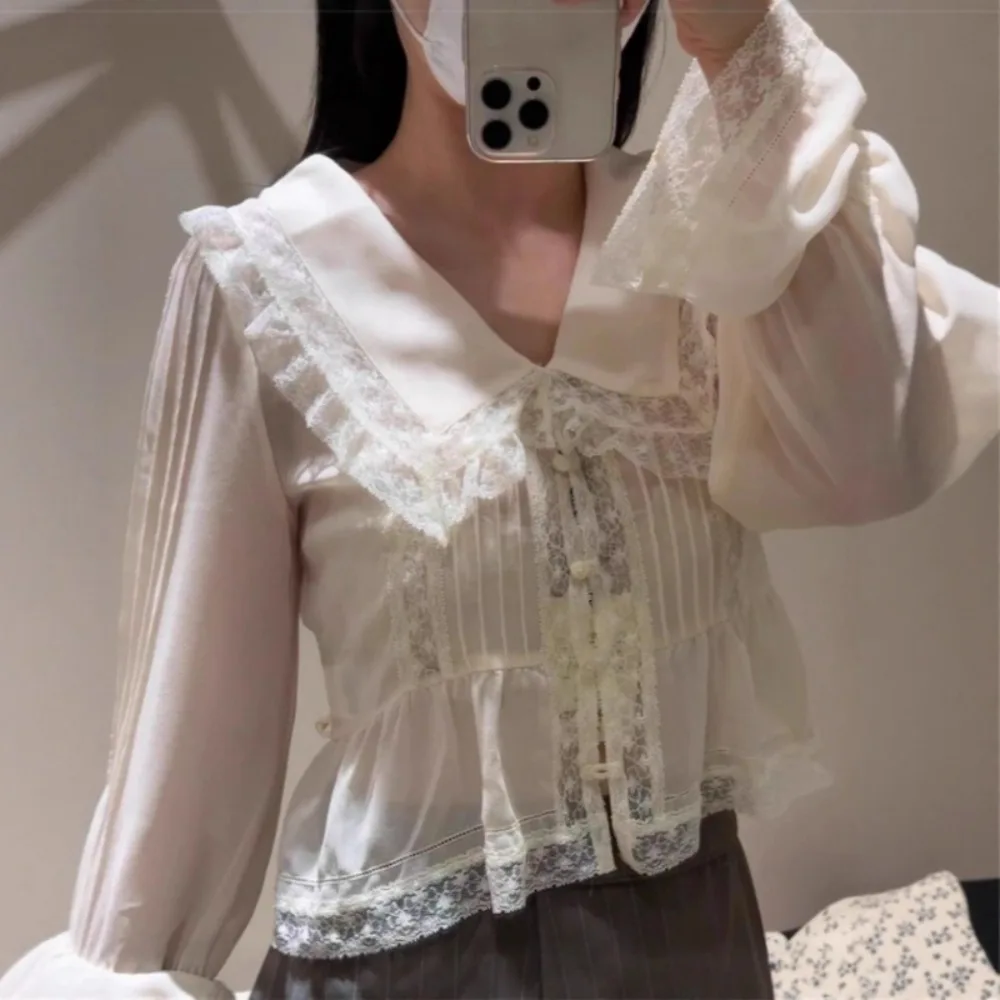

Princess Fungus Patchwork All-match Blouses Lovely Slim Flare Sleeve Gentle Shirt Japan French Chiffon Lace Ruched Tops