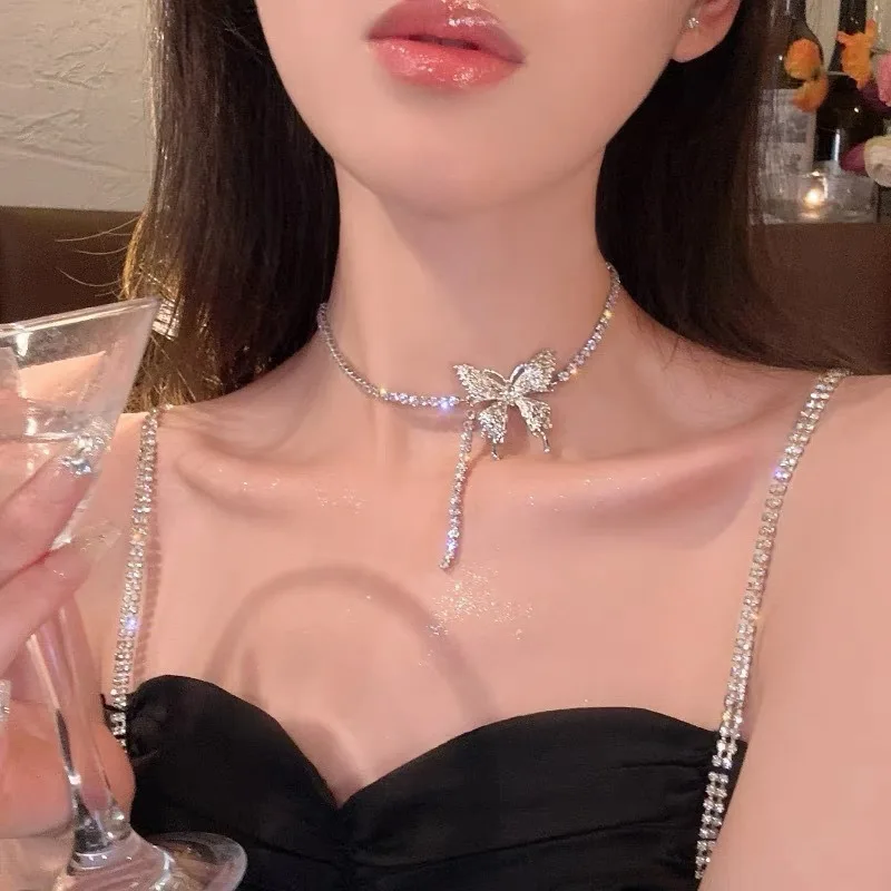 Exaggerated Diamond Bow Pearl Necklace Niche Temperament Clavicle Chain Glaring Fashion Light Luxury High End Jewelry for Women