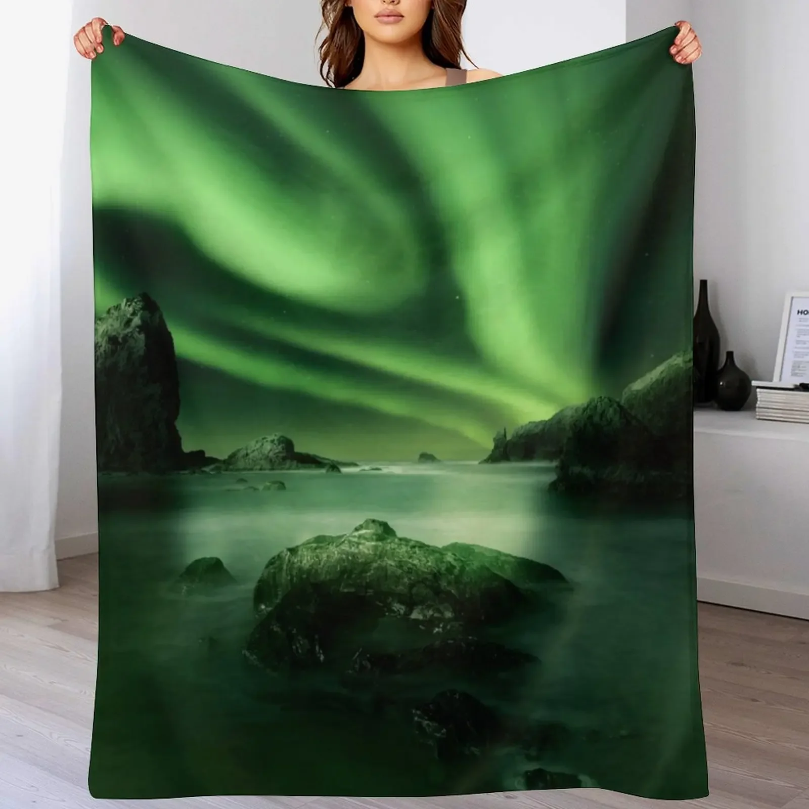 Aurora Northern Lights Reflection Throw Blanket Winter beds Plush Blankets