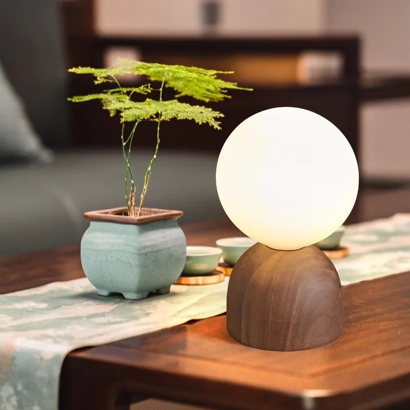 

Настольная лампа в китайском стиле ретро, прикроватная лампа, простая современная спальня, скандинавская Ins, проживание в семье, декоративная ночная лампа из цельного дерева