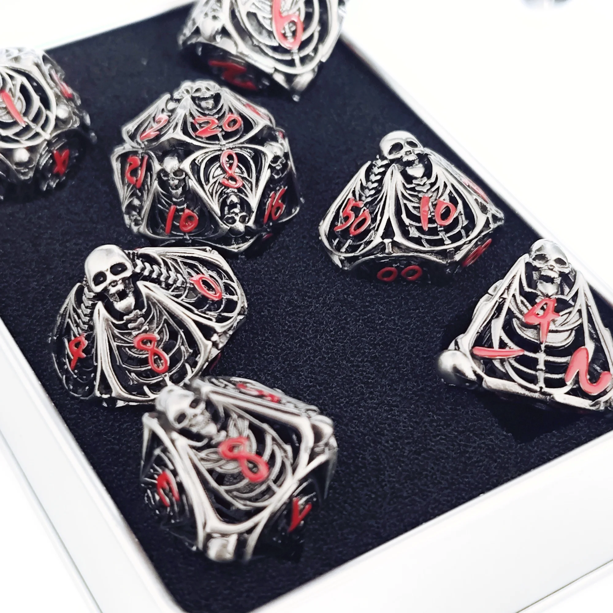 Hollow Metal Skeleton Zombies  - đánh giá và giá Board Game Zombies