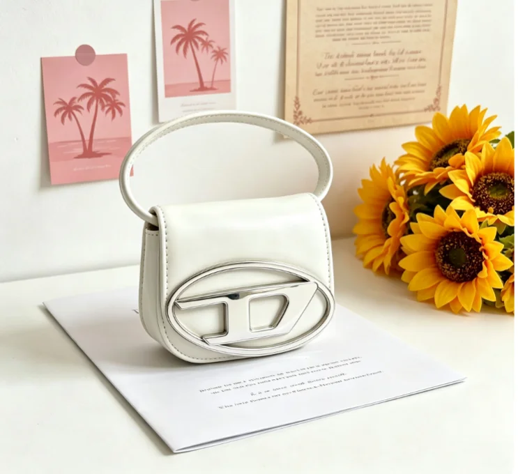 Cream White Glossy Mini Top Handle Bag Silver Oval D Logo Magnetic Flap Crossbody Shoulder Purse Y2K Street Bag