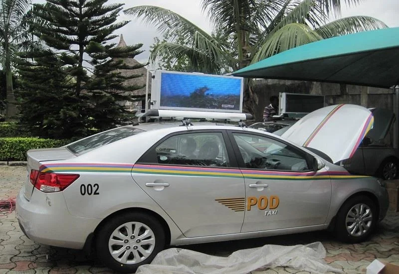 High Quality Taxi Top Two-sided 960mm X 320mm P5 Outdoor LED Panel Waterproof Double-faced Display Screen With Bracket