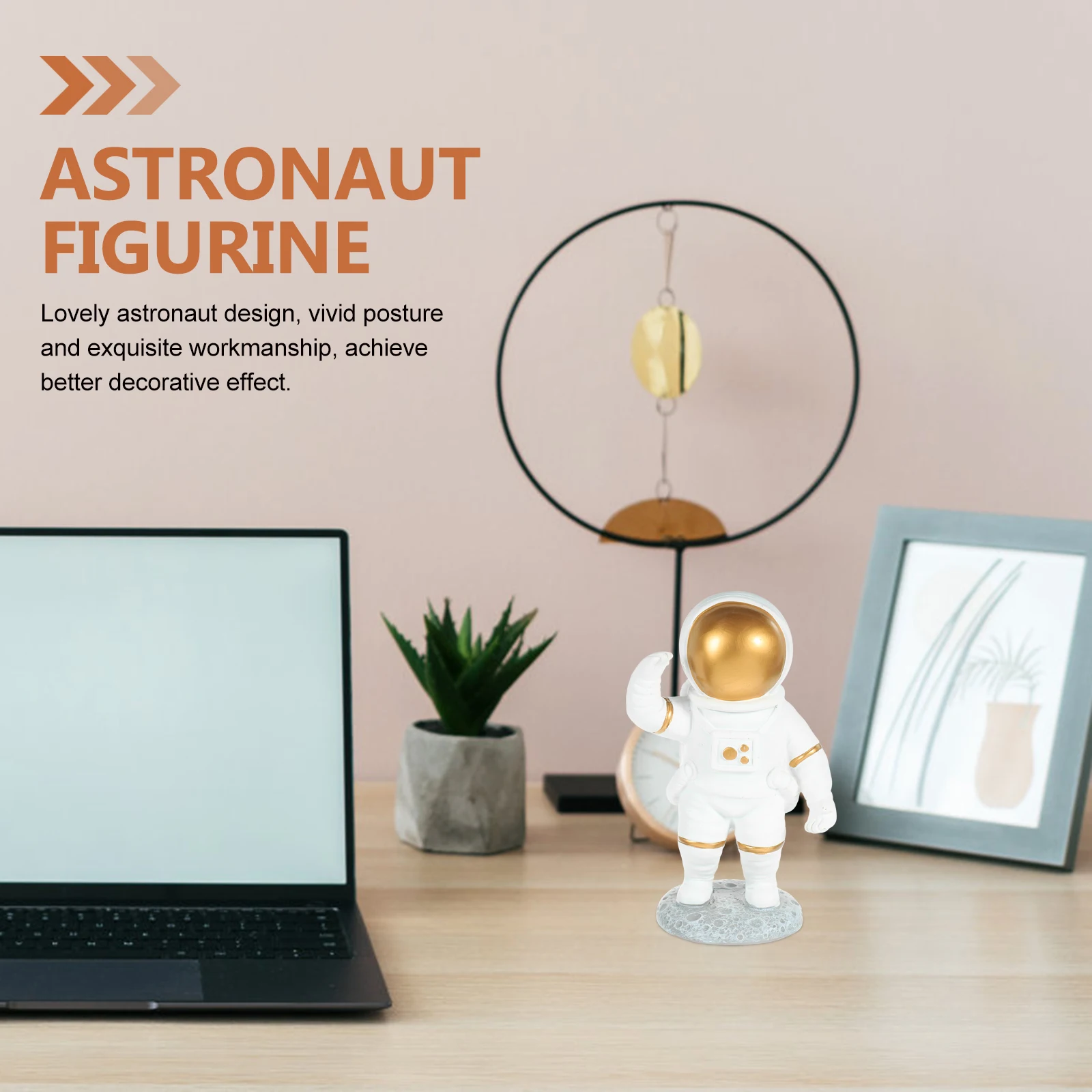 

Resin Astronaut Figurine DY2067 2A Gold Small Lovely Design Vivid Posture Desktop Decoration Living Room Ornament Cake