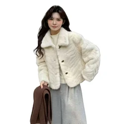 เสื้อโค้ทขนมิงค์เป็นมิตรต่อสิ่งแวดล้อมของผู้หญิงเสื้อนอกคอวีแนววินเทจแบบสั้นของผู้หญิง