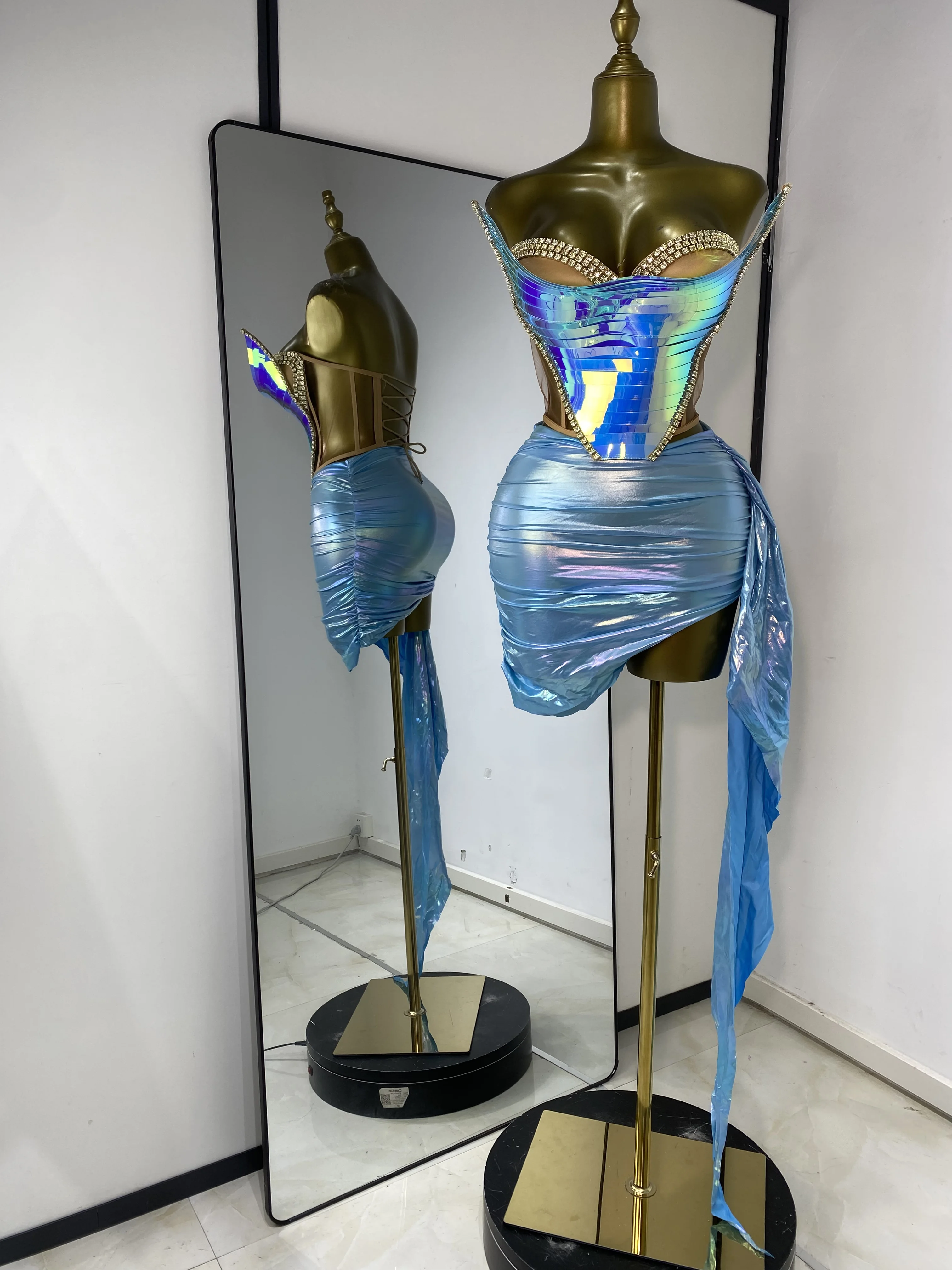 

Женский топ для особых случаев Y2K Topic Party Outfits Raser Blue 3D Diamonds Crop Top и мини-юбка Комплекты из двух предметов Nightbar Dj Dress