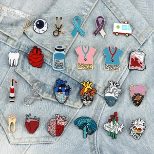 بروش المينا الطبي في 30 نمطا ، حقنة ، قلب ، دبابيس سماعة طبية للممرضة ، طبيب ، رسوم متحركة ، حقيبة ظهر جميلة ، شارة طية صدر السترة ، هدايا مجوهرات أعلى 10 مبيعات زخرفة سماعة الطبيب - No6