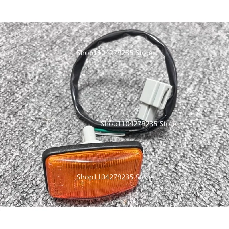 

Suitable for Land Cruiser 4500LC80 Leaf Plate Light Assembly