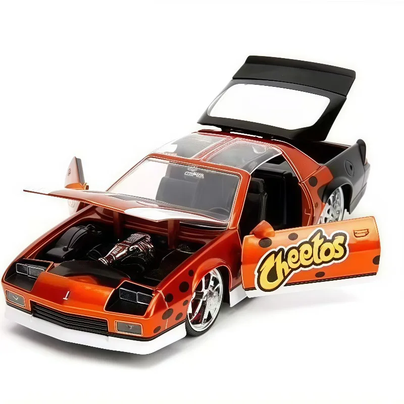 

Jada Cheetos - 1985 Chevrolet Camaro Z28 1:24 Alloy Car Model Decoration Piece